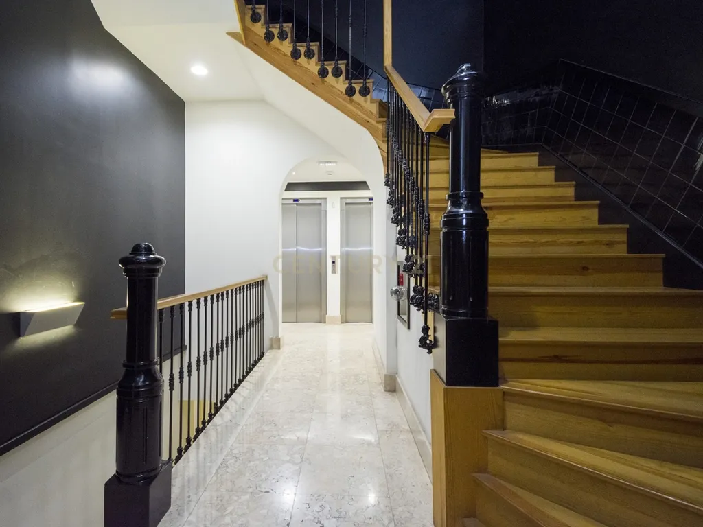 Apartamento T2 de Charme para Arrendamento na Avenida da Liberdade - Image 4