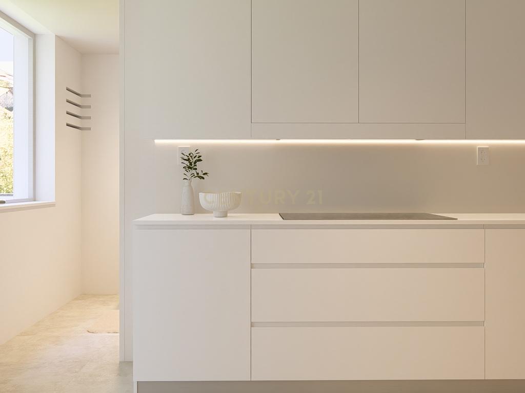 Condomínio do Sobreiro | T3 com 167m2 em Matosinhos, Senhora da Hora, junto ao metro - Image 11