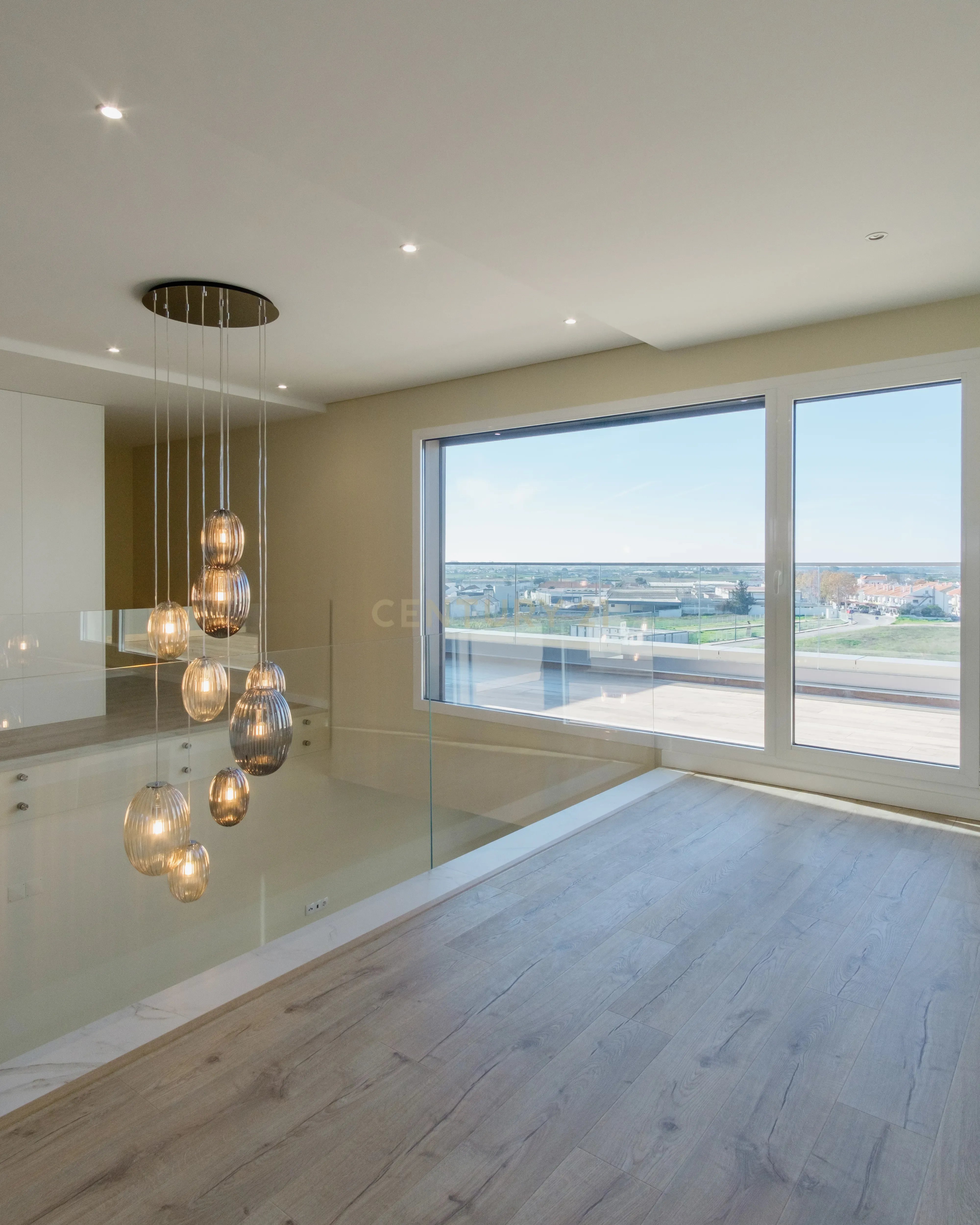 T3 - Luxuoso Apartamento Novo no Montijo com Vista Panorâmica - Image 9