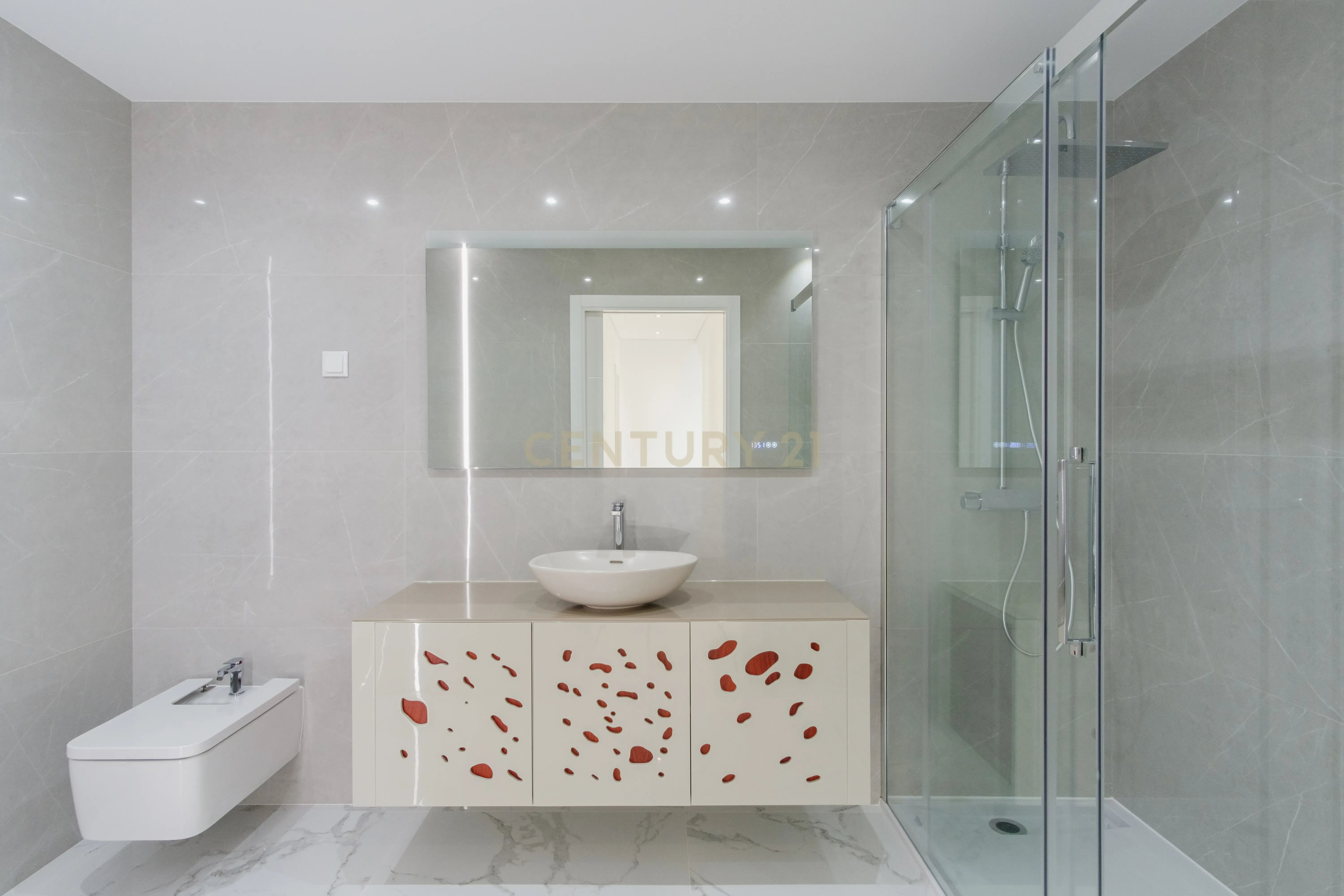 T4 Apartamento Novo no Montijo - Image 28