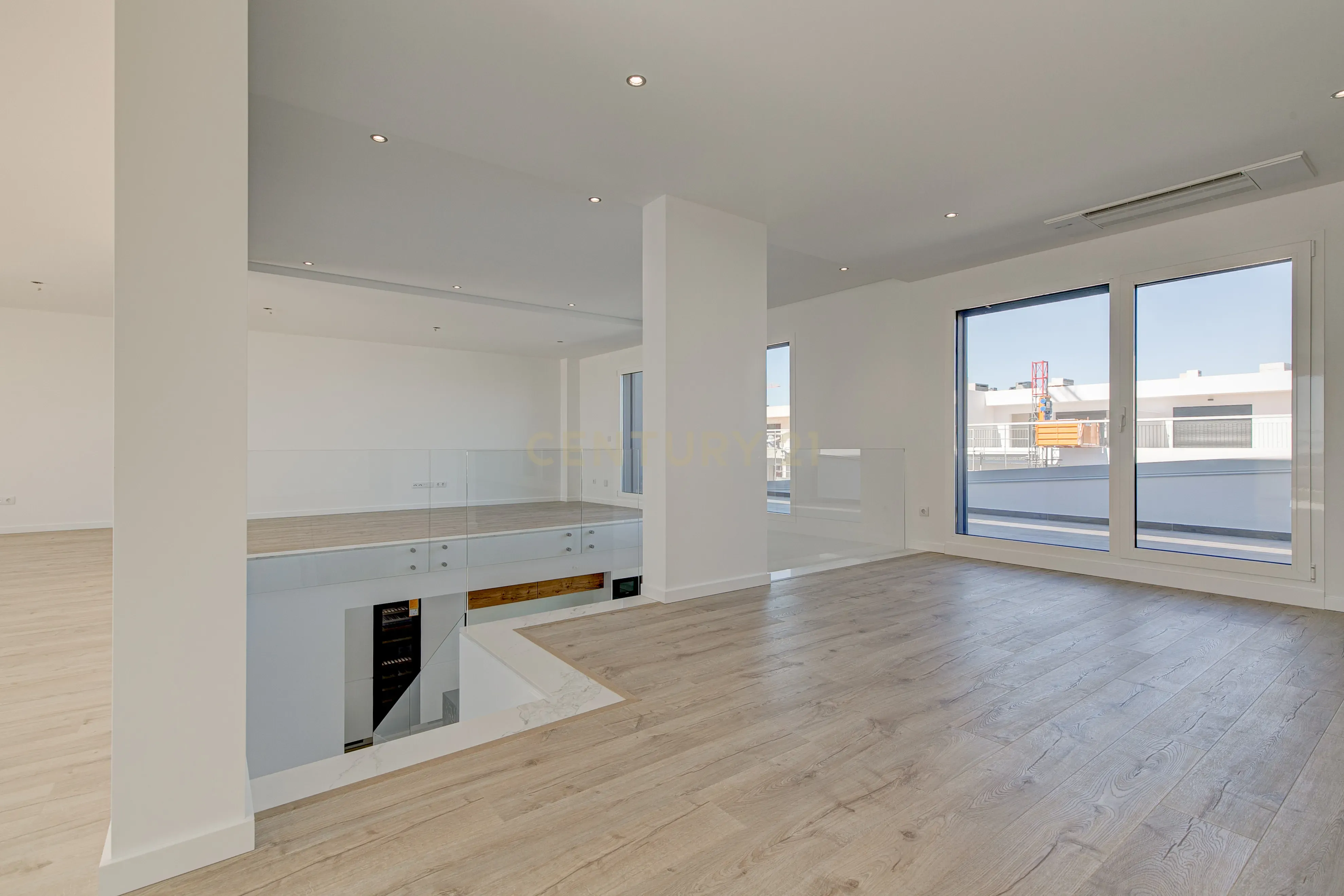 T4 Apartamento Novo no Montijo - Image 21