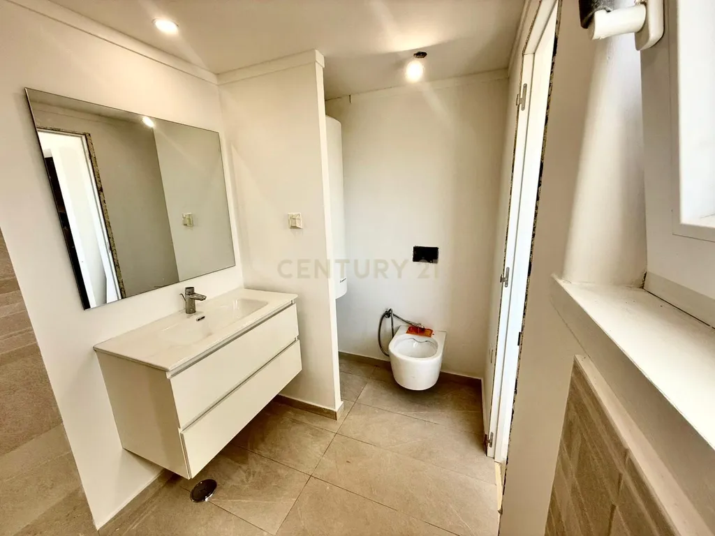 Apartamento totalmente remodelado na Vila de Oeiras - Image 13