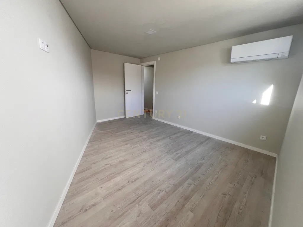 Apartamento T3 no centro de Caldas da Rainha - Image 9