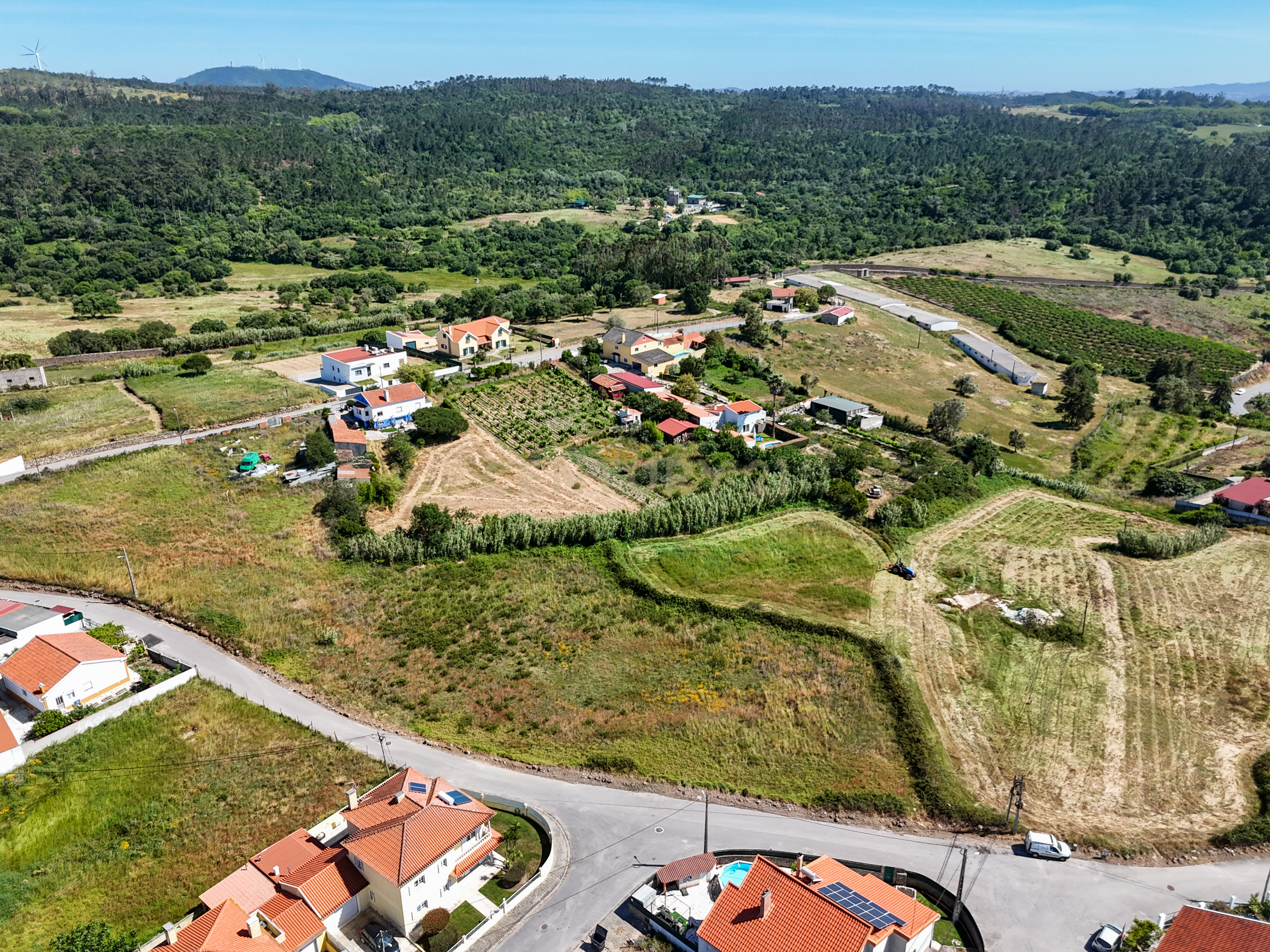Fotografia 6 de Terreno Urbano - 3.395 m2 com Potencial de Investimento e Construção