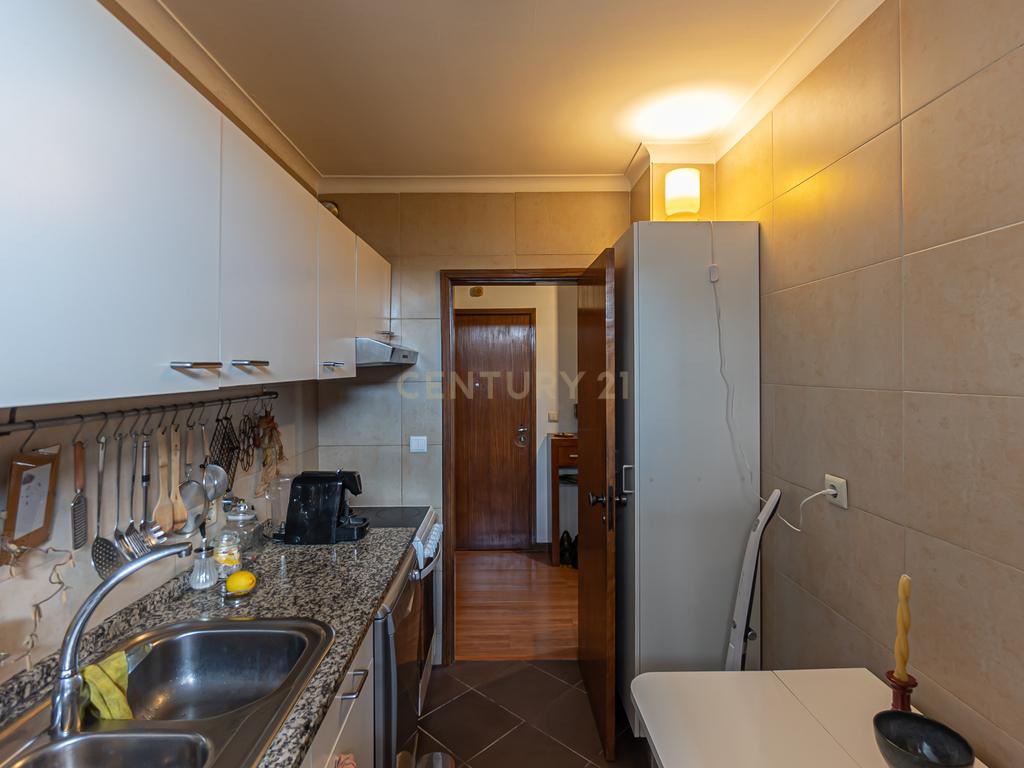 Apartamento T1  com garagem e varanda à Venda – Constituição | Porto Junto ao Vitalis Park (Centro de Treinos FCP)  - Image 16