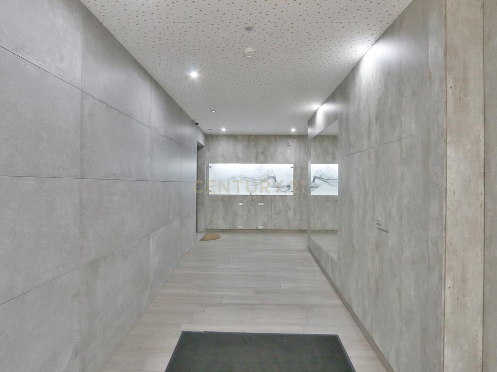 Excelente 4 assoalhadas Urbanização da Atalaia com box 2 viaturas e arrecadação. - Image 20