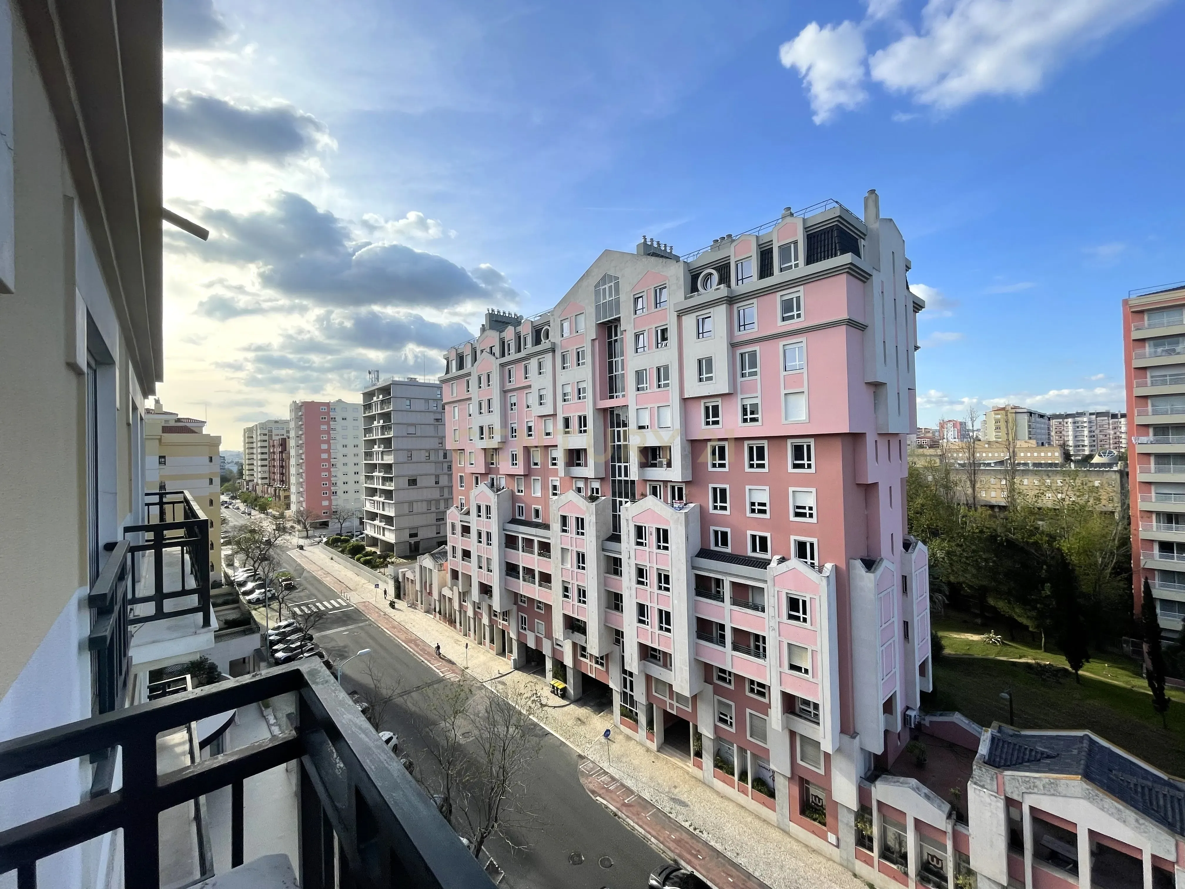 T1 para Arrendamento em Telheiras – 88 m² com Box, Arrecadação e Excelentes Acabamentos - Image 12