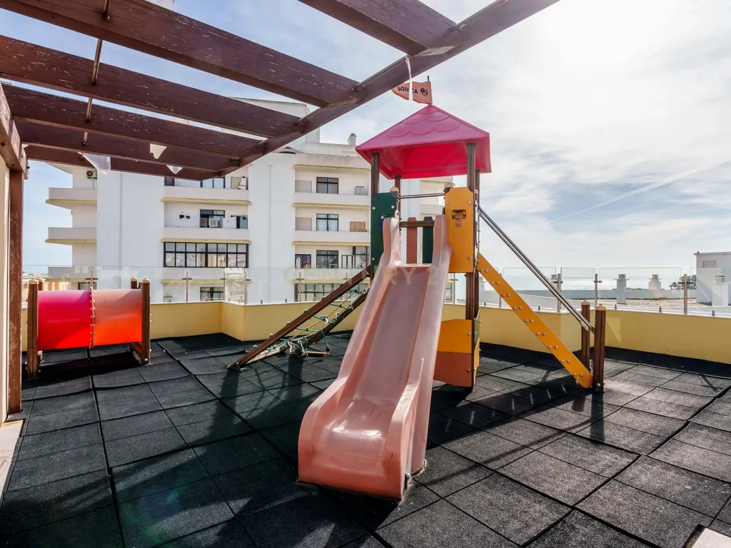 Apartamento T1 | Vista mar | Piscina | Estacionamento | Praia 100mt | Armação de Pera | Algarve - Image 31