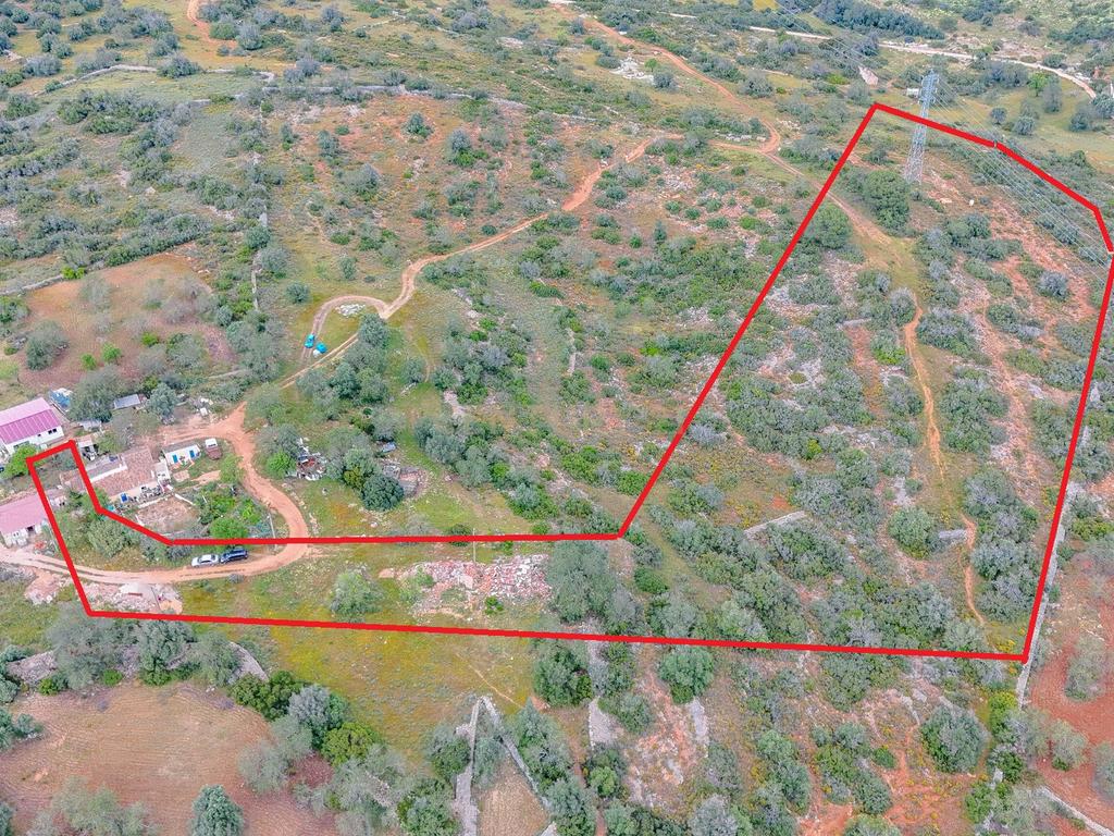 Ruína com 46 m² e Terreno de 15.410 m² em Ferreiras – Albufeira - Image 3