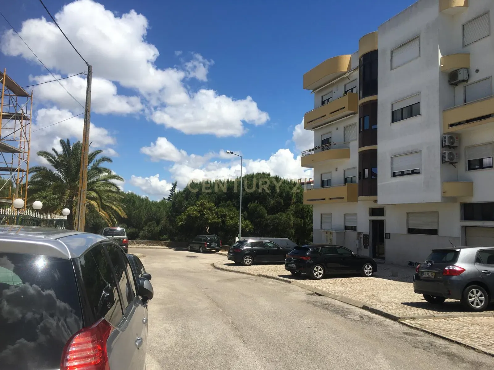 Apartamento T2 renovado em Feijó, Almada - Image 5