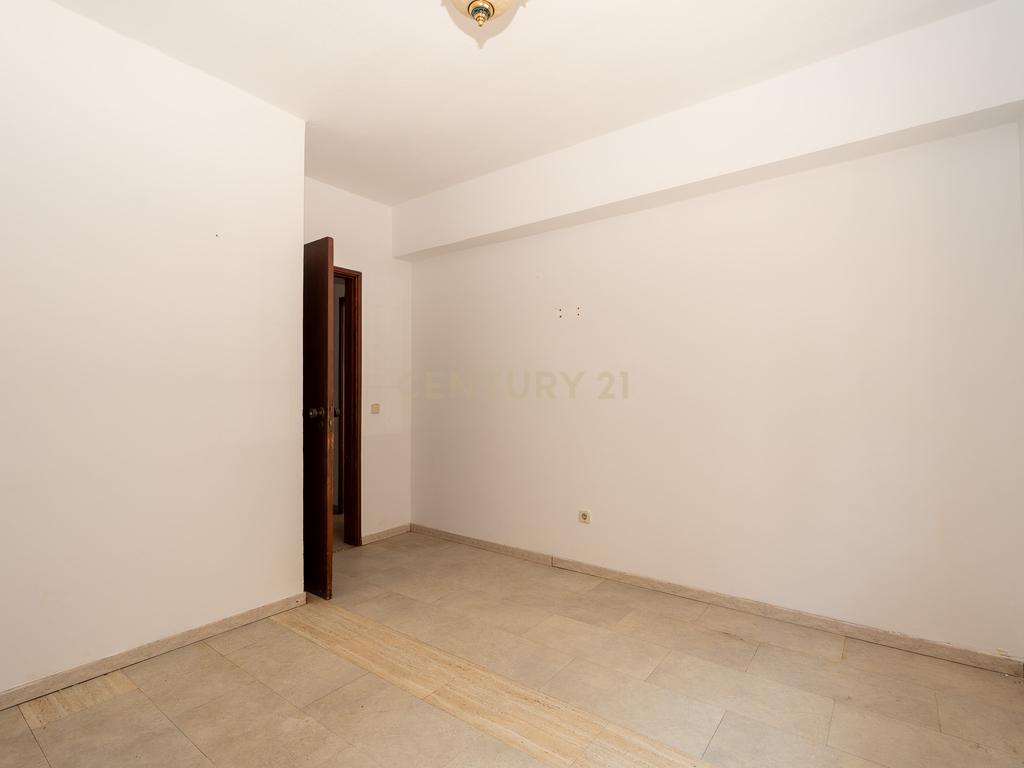 Apartamento T1 com potencial para T2 na Rinchoa – Conforto e Tranquilidade! - Image 10