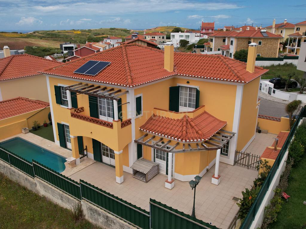 Moradia Isolada de Excelência - Apenas 10 Minutos da Ericeira - Image 3