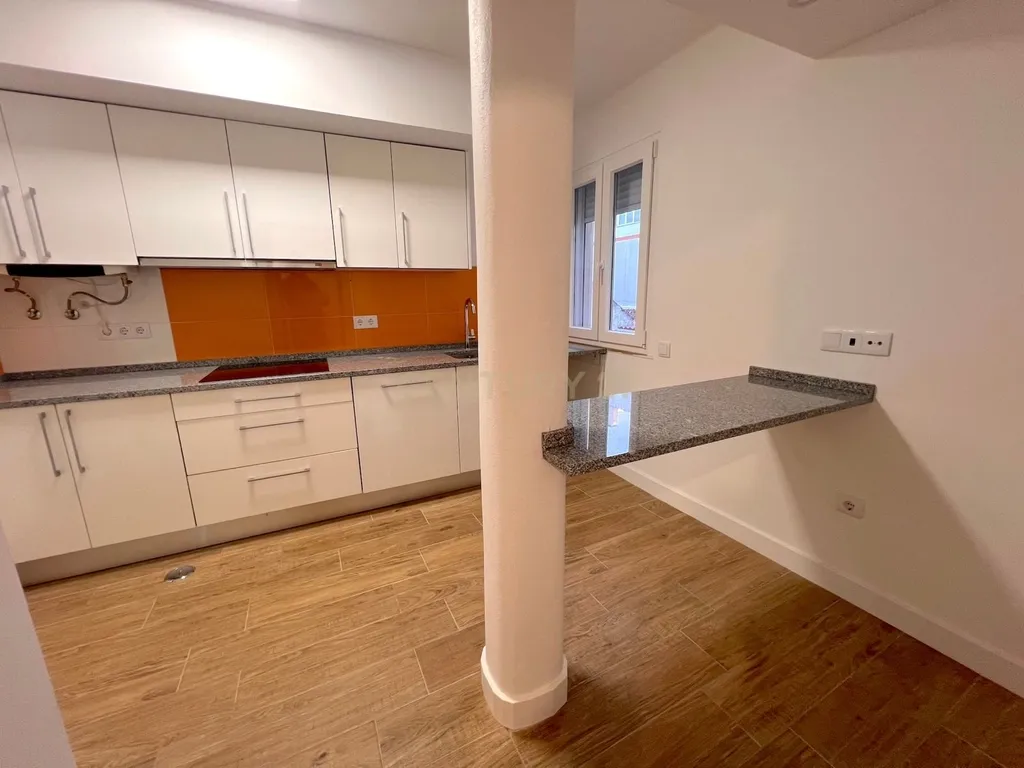 Apartamento T3 para Arrendamento no Centro de Caldas da Rainha - Image 6