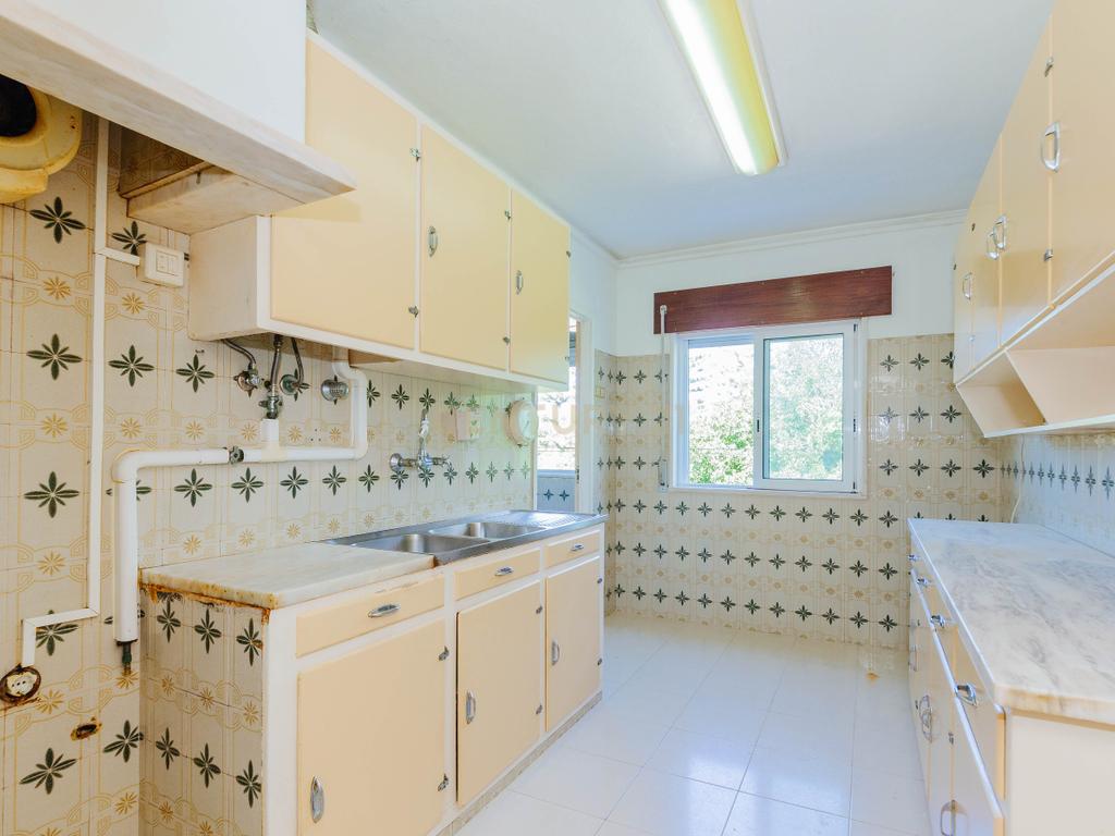 Apartamento T3 nos Olivais - Image 2
