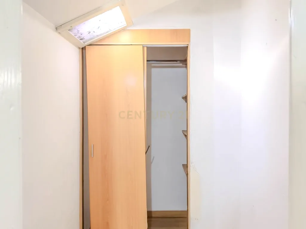 Casa T3 em Gondomar com Vista e Grande Potencial de Recuperação - Image 21