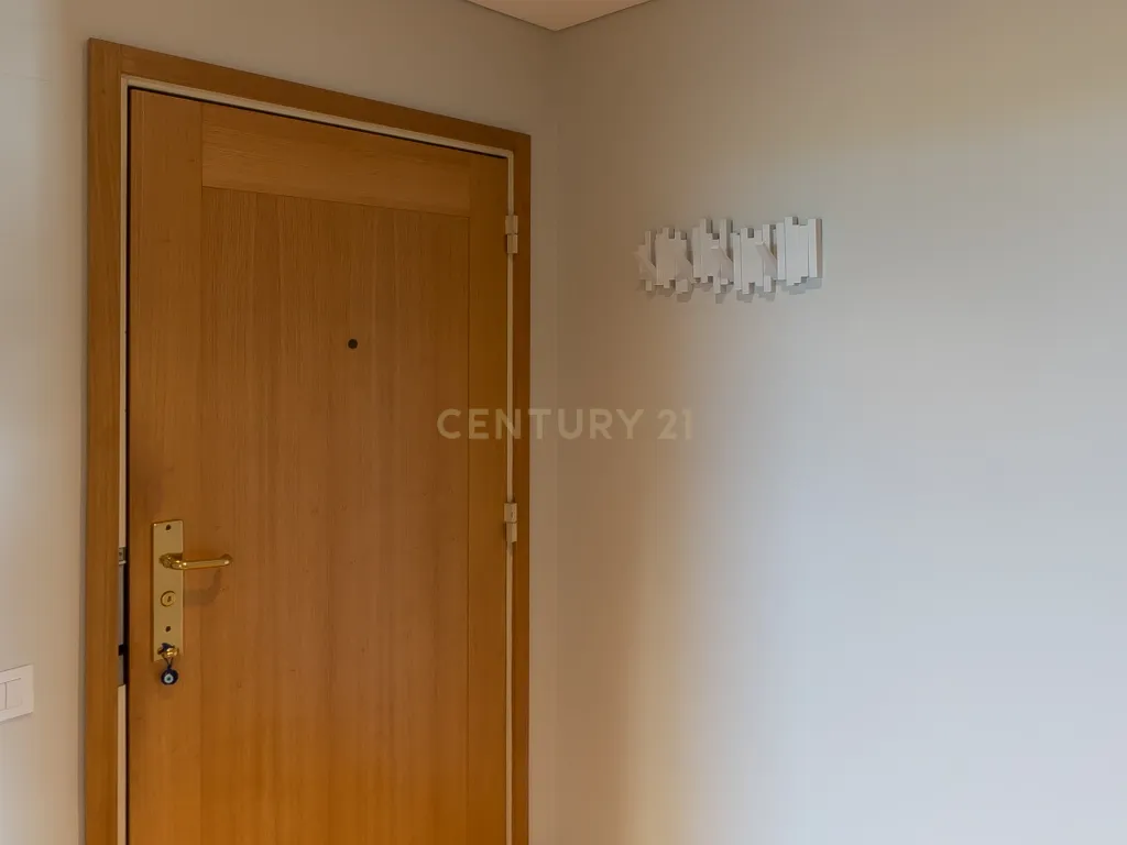 Apartamento T2 para Arrendamento em Lordelo do Ouro, Porto - Image 15