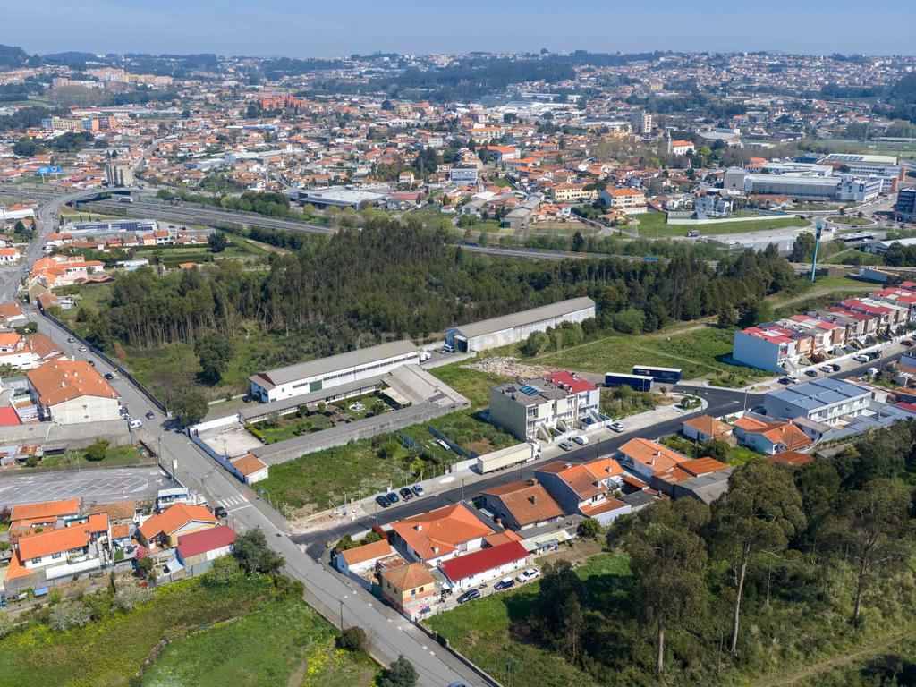 Terreno urbano | Construção habitação geminada em banda - Image 4