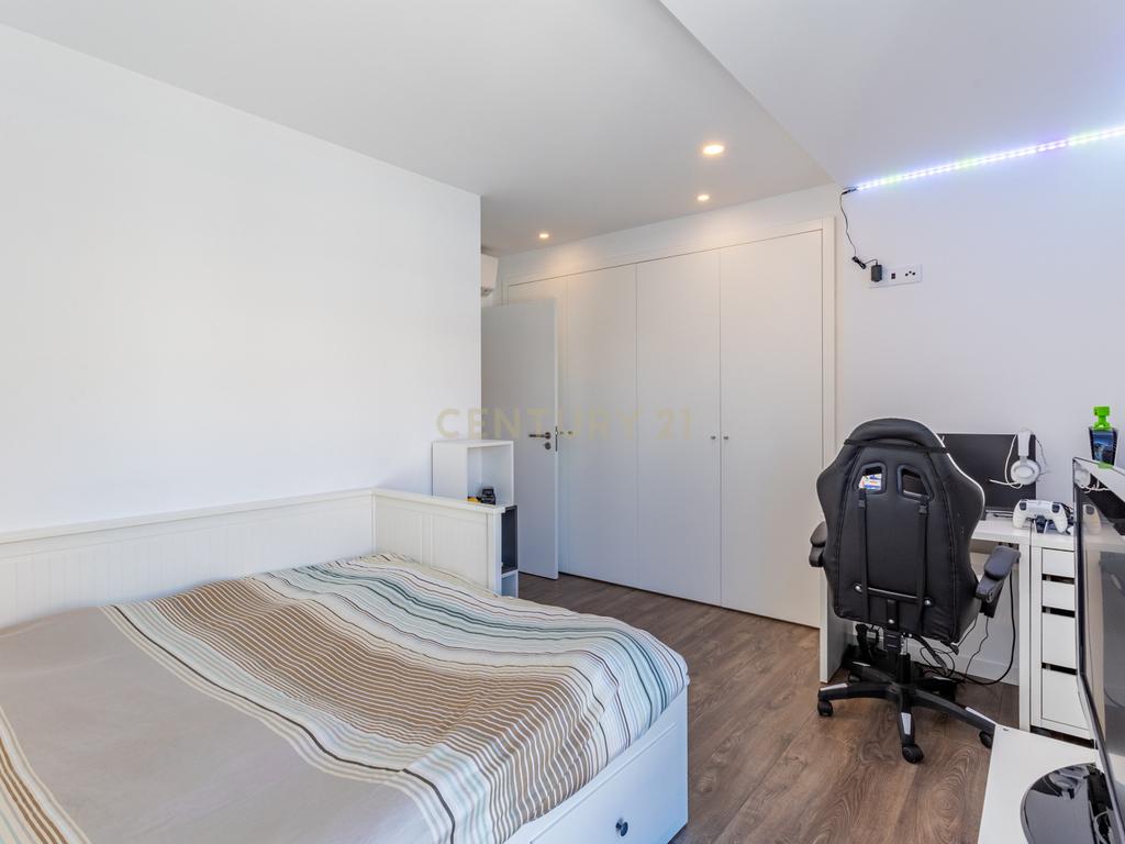 Apartamento T3 Luminoso e Recente na Ramada – Viva com Qualidade! - Image 18