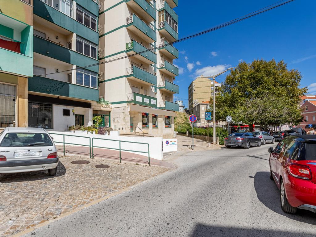 Espaço comercial no centro de Alverca junto às Finanças - Image 25