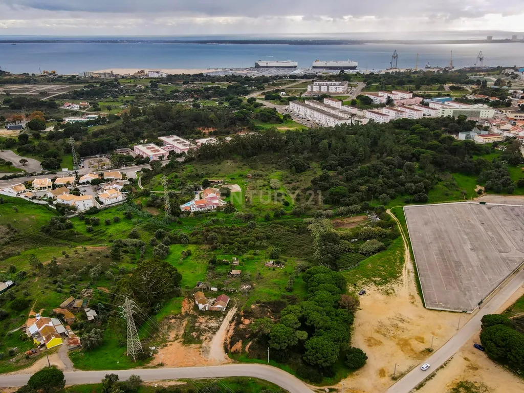 Setúbal - Terreno com capacidade construtiva (4.280m2) - Image 5