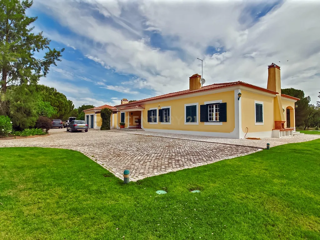 MORADIA TÉRREA | 4 QUARTOS | PISCINA | 20.000 m2 TERRENO | SANTO ESTEVÃO - Image 6
