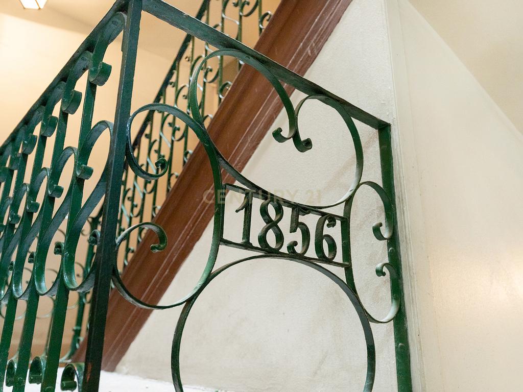 Andar em edifício pombalino, 300m2, Rua de São José (jto ao teatro Tivoli) - Image 5