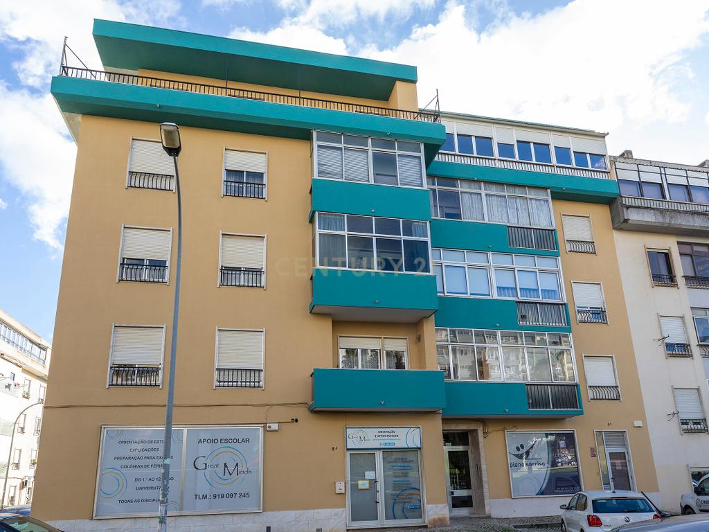 Apartamento T6 | Último Andar | 226m² | Quinta das Palmeiras, Oeiras - Image 7