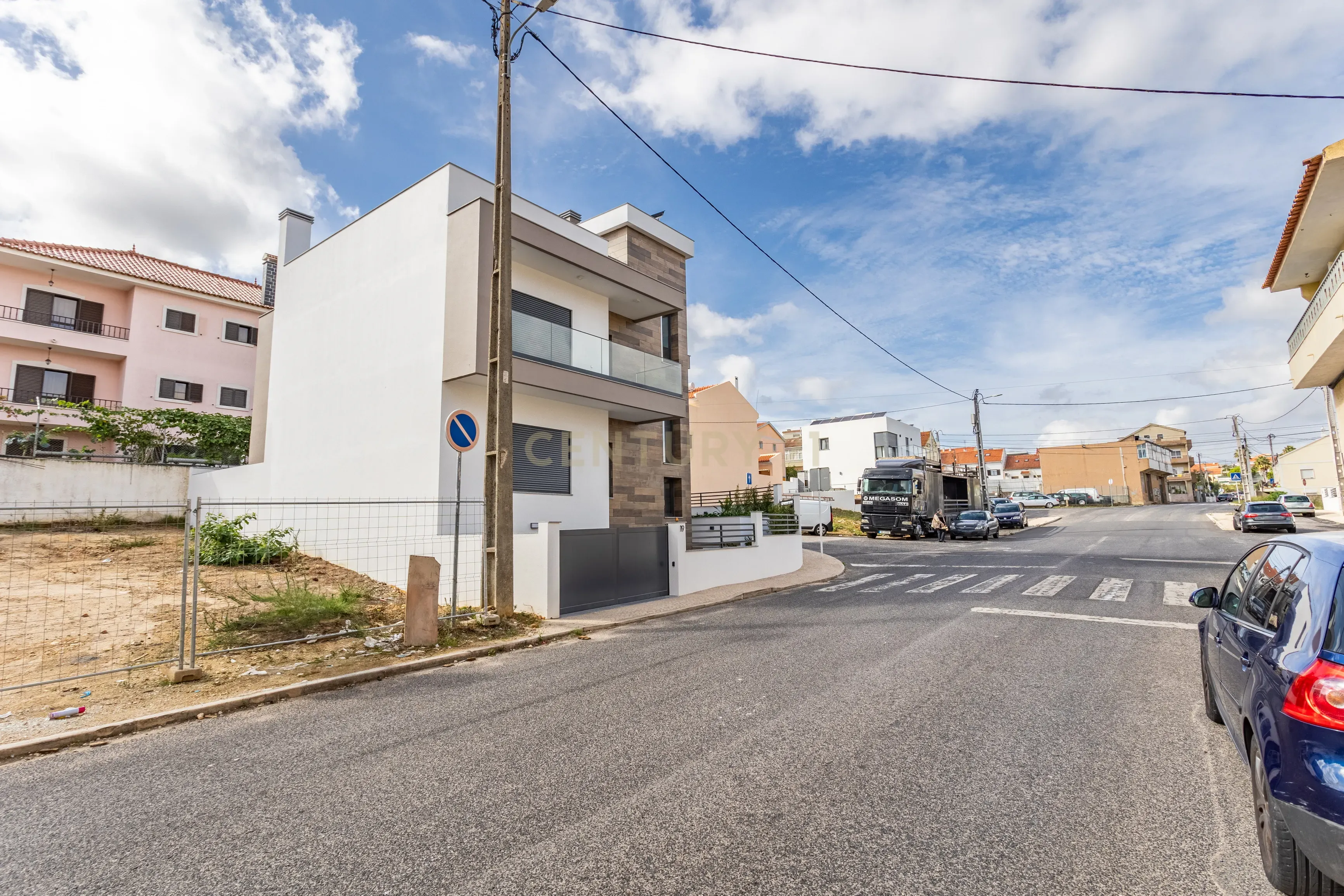 Moradia de luxo V4 no Bairro das Maroitas, São João da Talha - Image 39