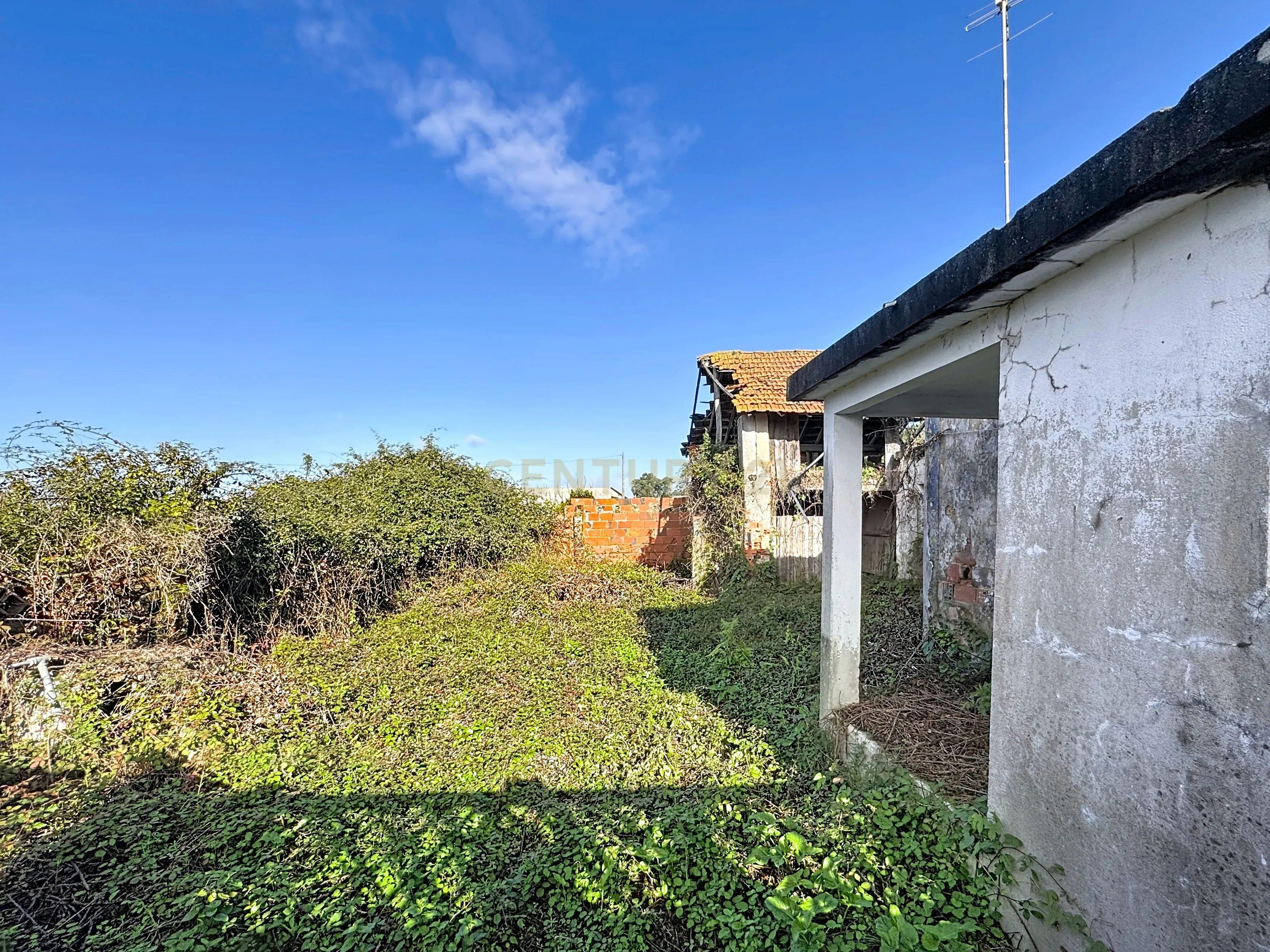 Fotografia 8 de Casa em Ruínas para Recuperação com terreno | Coz, Alpedriz e Montes, Alcobaça