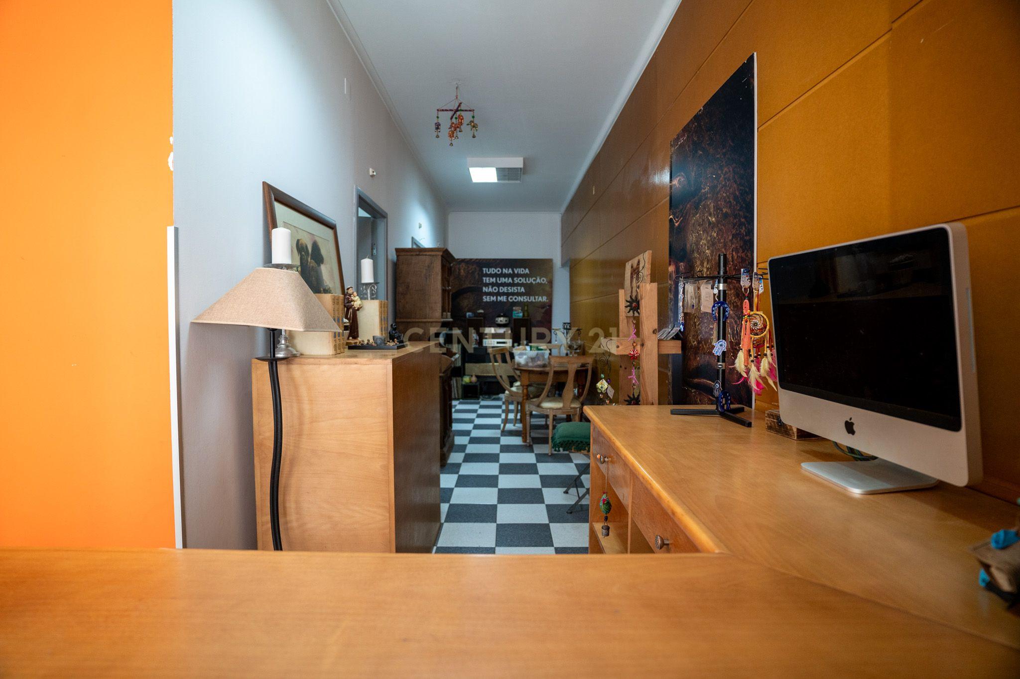 Fotografia 7 de Loja Comercial Arrendada na Malveira | Oportunidade de Investimento com Rentabilidade Imediata