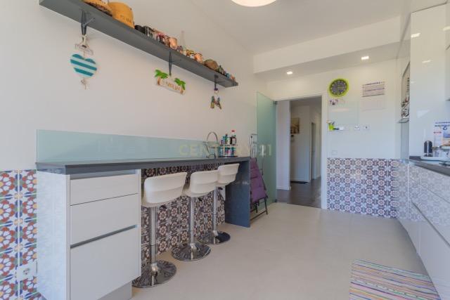 Luxuoso apartamento T3 duplex com Vista Panorâmica em Quinta de Santa Teresa, Charneca de caparica - Image 29