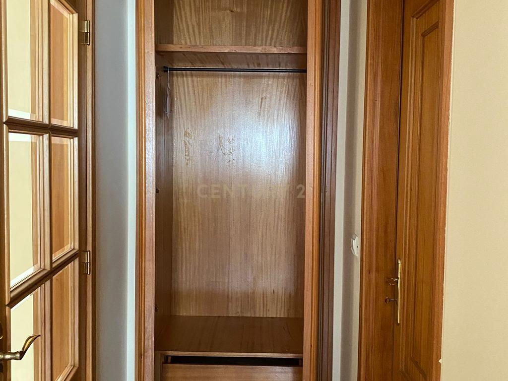 Apartamento T1 com Varanda e Garagem,  Águas Santas, Maia  - Image 11
