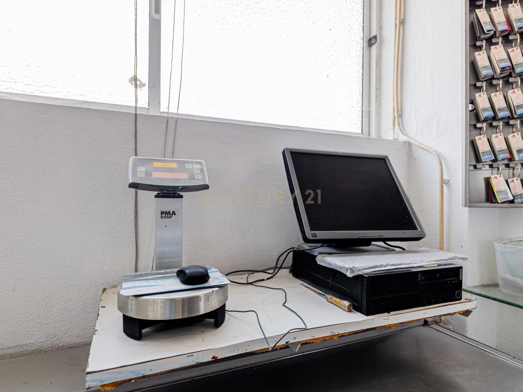Trespasse Armazém Amplo com Oficina Totalmente Funcional Amadora - Image 22