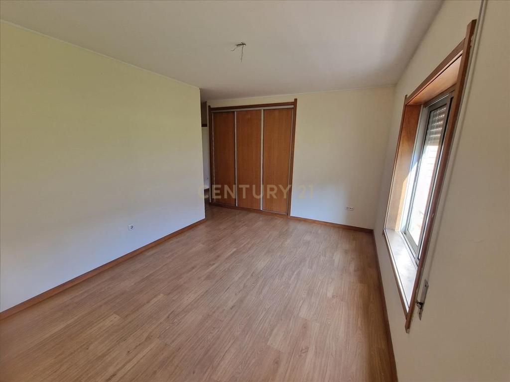 undefined - Image 3