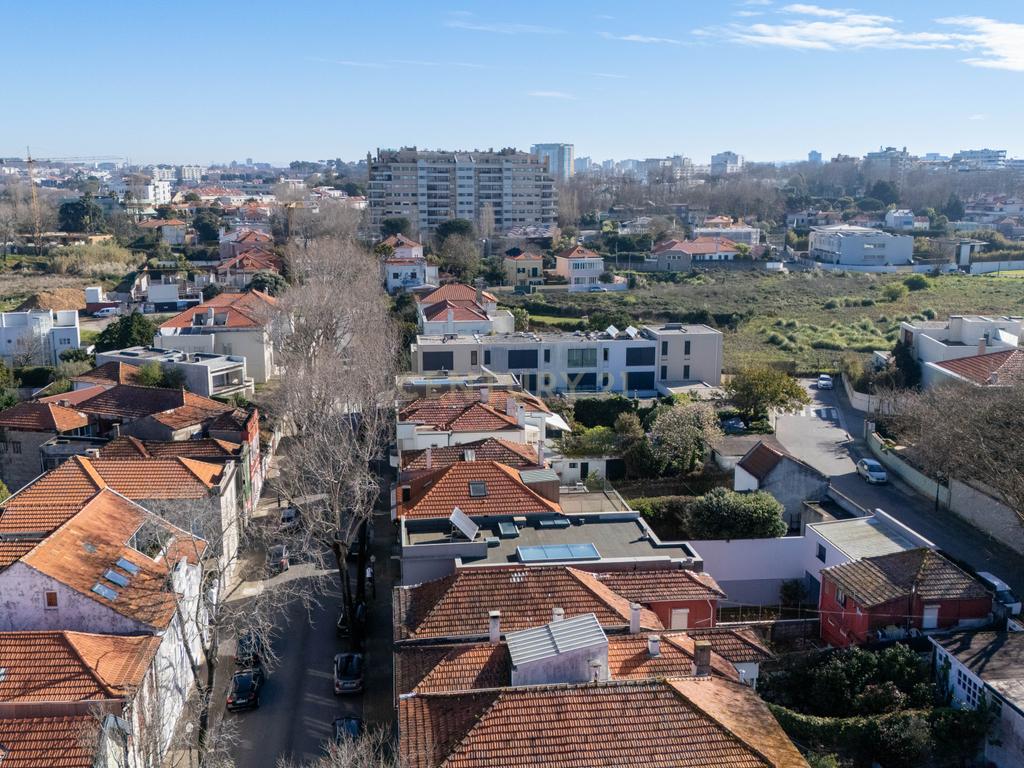 Moradia Independente na Foz Do Douro - Image 5