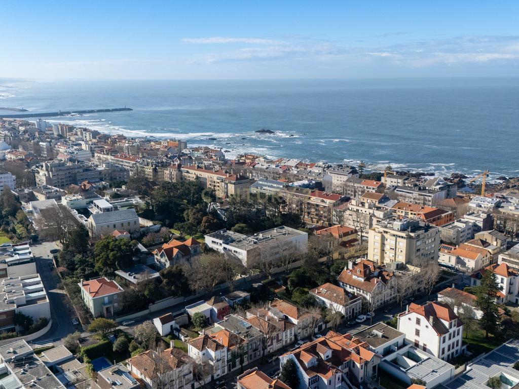 Moradia Independente na Foz Do Douro - Image 32