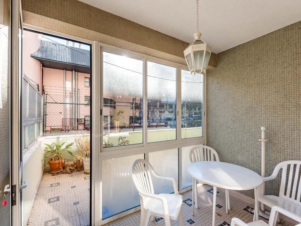 Espetacular Apartamento T5 com Terraço e Garagem, em São Domingos de Benfica, Lisboa - Image 8