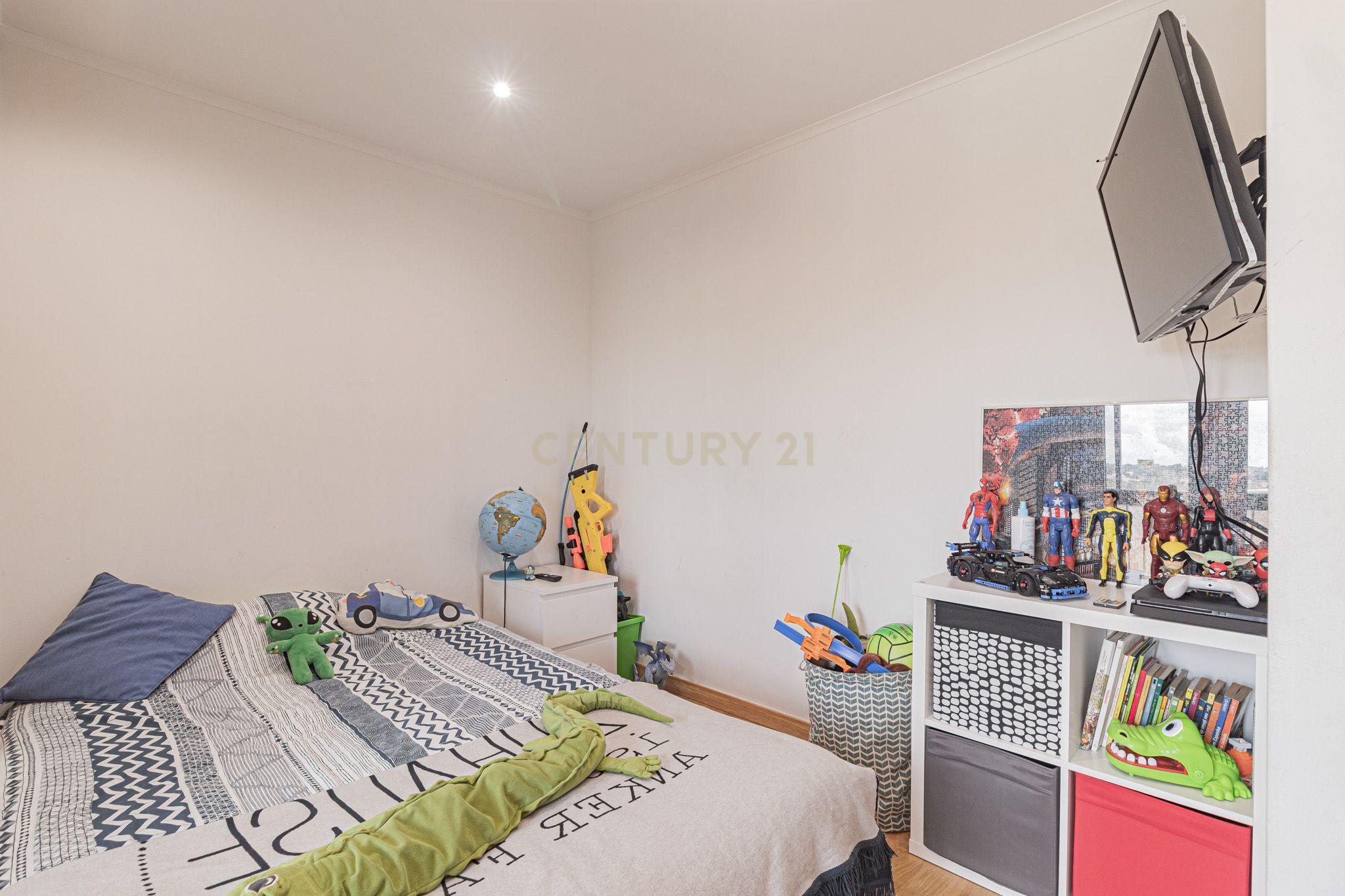 Apartamento T3  - Conforto, espaço e localização Ideal em Vale Figueira - Image 29