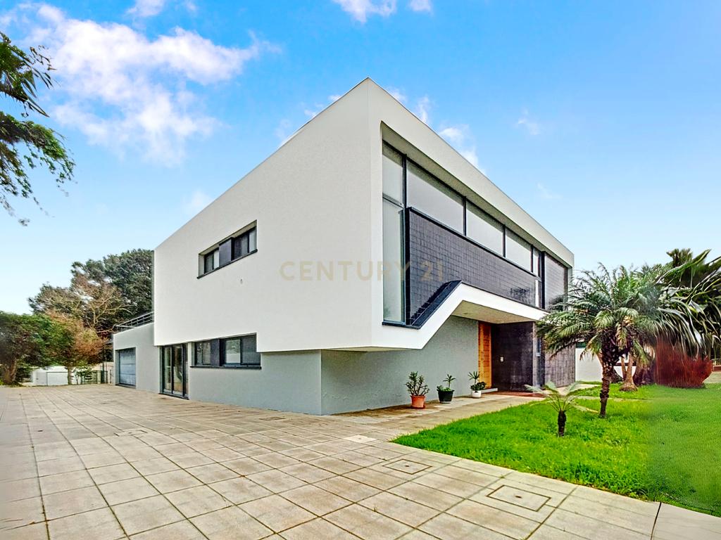 Casa Espaçosa em Ponta Delgada – Ilha de São Miguel, Açores - Image 4