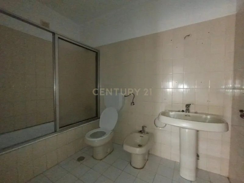 Apartamento T3 em Braga com Elevador e Garagem - Ferreiros | ZTRE-00764 - Image 12