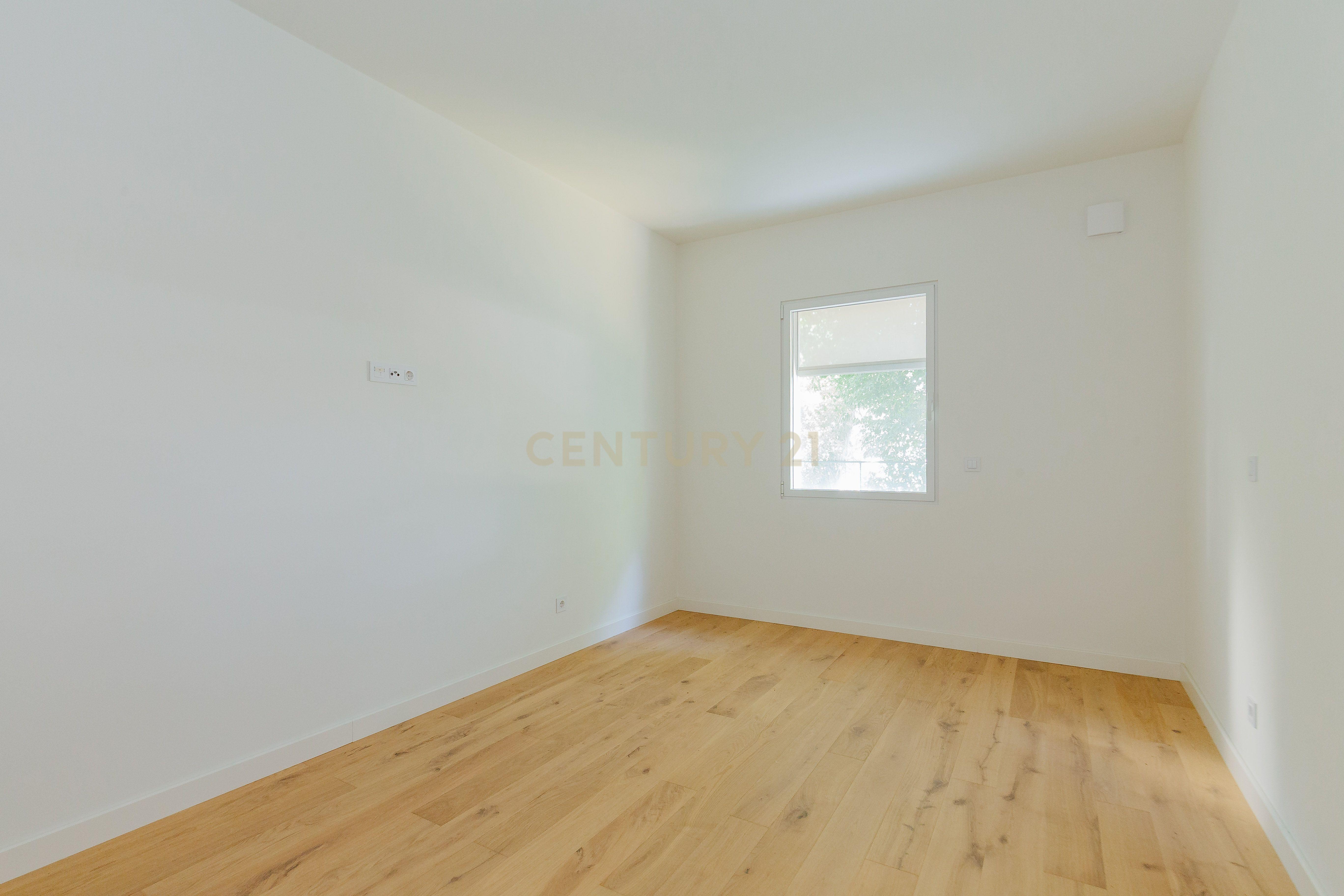 Fotografia 10 de Apartamento T2 Novo a estrear em Areeiro