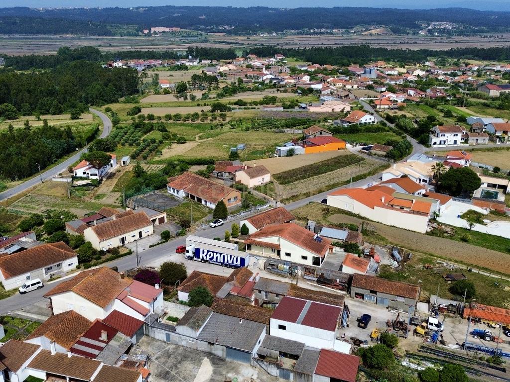 Moradia  em Calvete, Alqueidão, Figueira da Foz, Coimbra com Jardim e Boa Exposição Solar - Image 30