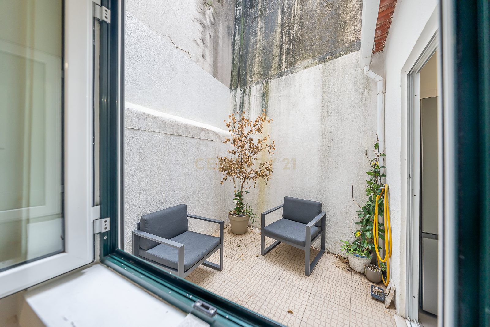 Apartamento T2 - Estefânia - Lisboa - Image 16