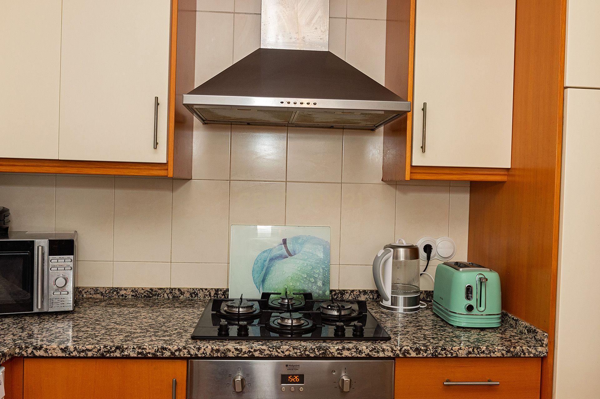 Apartamento T3 em Odivelas com Piscina e Estacionamento para 4 carros - Image 17