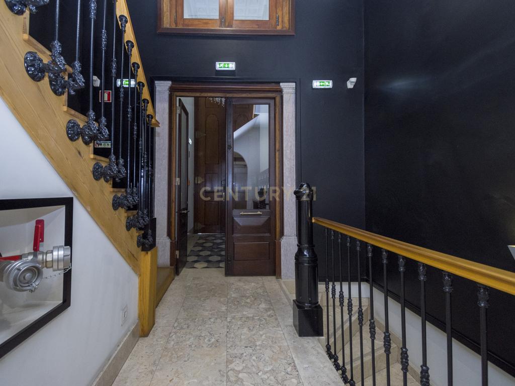 Apartamento T2 de Charme para Arrendamento na Avenida da Liberdade - Image 3