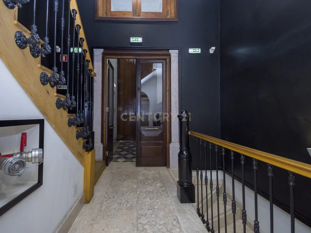 Apartamento T2 de Charme para Arrendamento na Avenida da Liberdade - Image 3
