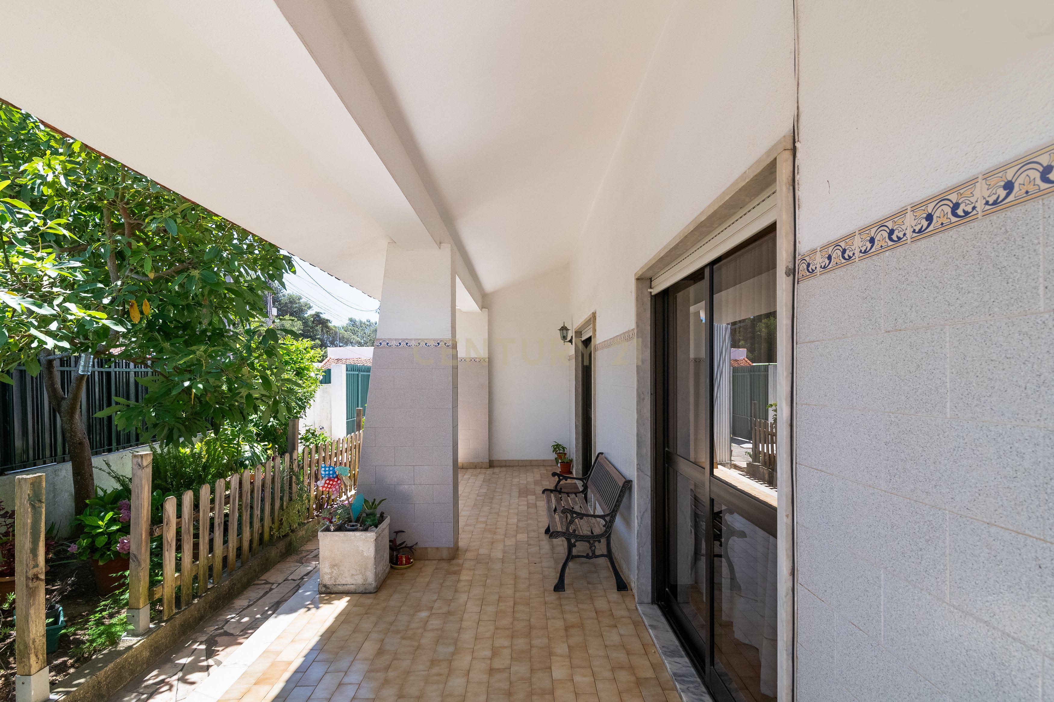 Fotografia 4 de Moradia T4 com Anexo T2 Independente | 400 m² de Construção | Lote de 512 m² | Alcabideche – Cascais