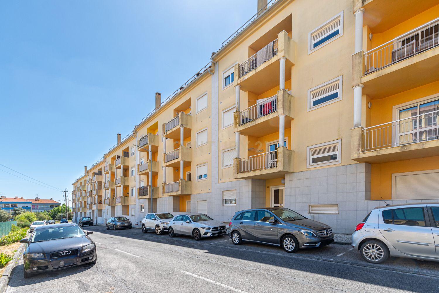 Apartamento T3 em Condomínio Fechado na Horta dos Vimes, Alenquer - Image 27