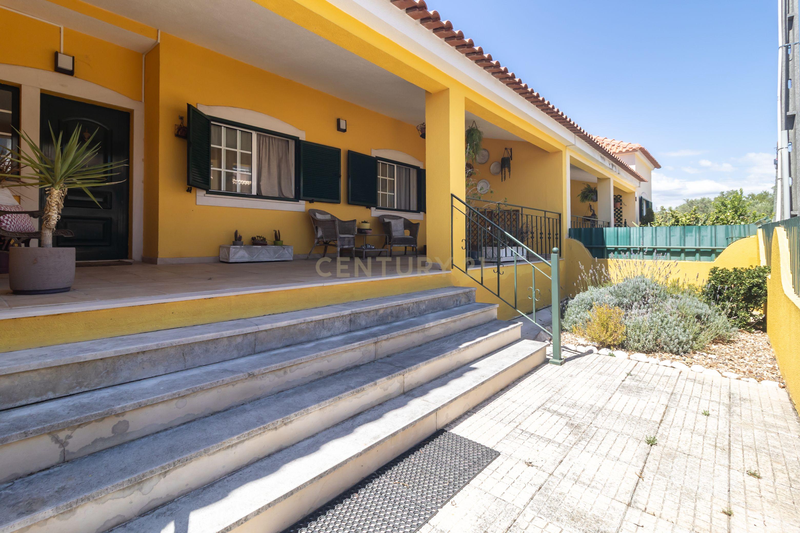 Fotografia 4 de Viver nesta casa é transformar cada dia num dia de ferias...  Moradia de 4 assoalhadas de Excelência com Piscina Privativa e Garagem de Grandes Dimensões | Pegarias, Palmela