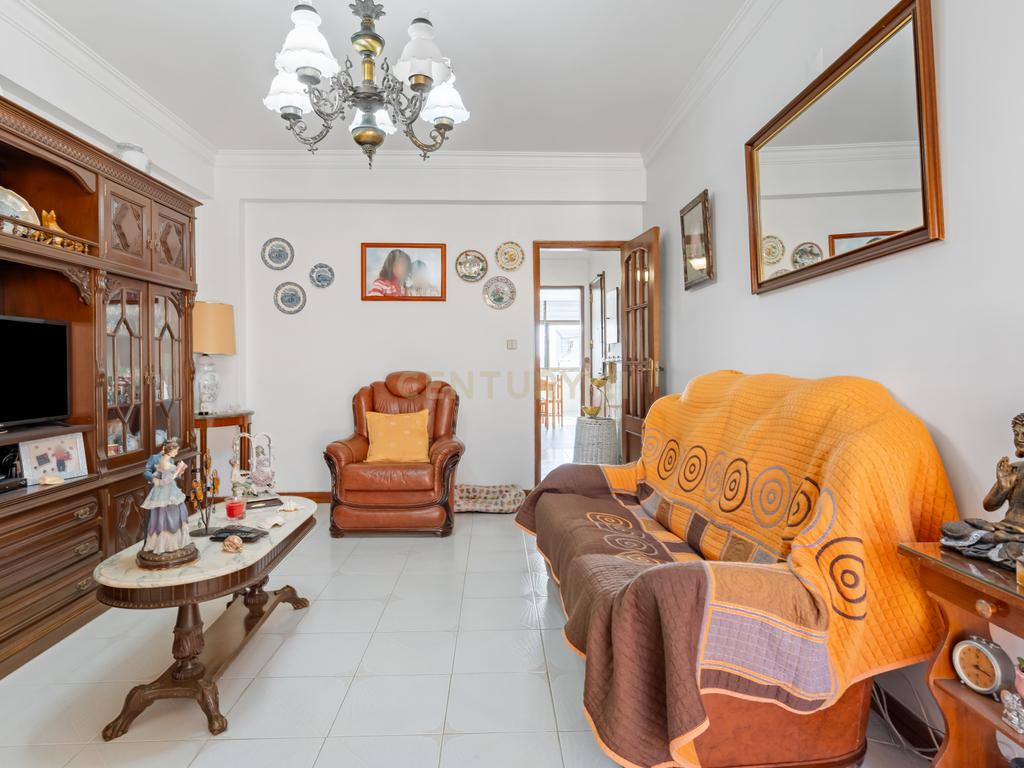 Apartamento de 4 assoalhadas Baixa da Banheira - Image 9